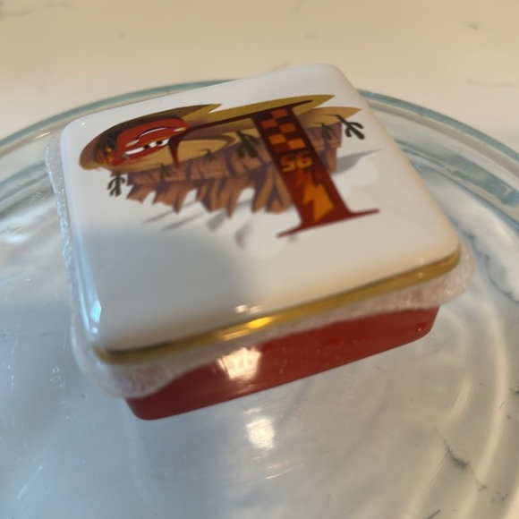 Disney Radiator Springs Lightening McQueen Box Letter L NWT - Picture 4 of 7